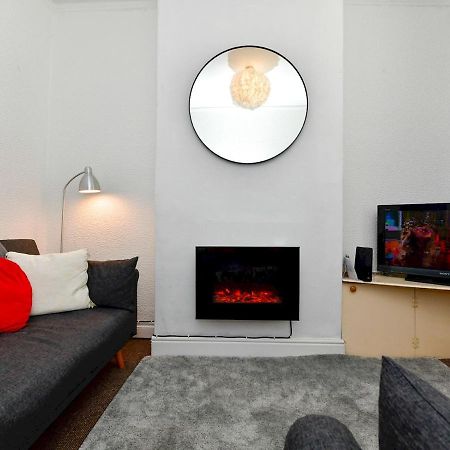 Pass The Keys Perfectly Located 3 Bed Home Close To The City Cardiff Ngoại thất bức ảnh